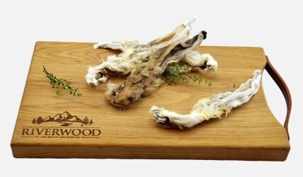 Riverwood Hondensnack Butcher Konijnenoren met vacht 100 gr 