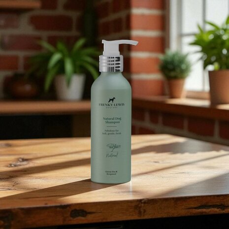 Frenky Lewis Natuurlijke Dog Shampoo 200ml Groene Thee & Bergamot 200ml 