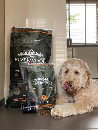 Riverwood Adult Zalm & Witvis met Haring 12 kg hondenvoer